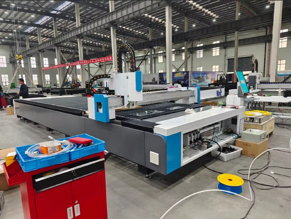 Mesin Pemotong Laser Serat CNC - Industrial Laser Cutters ulasan dan harga
